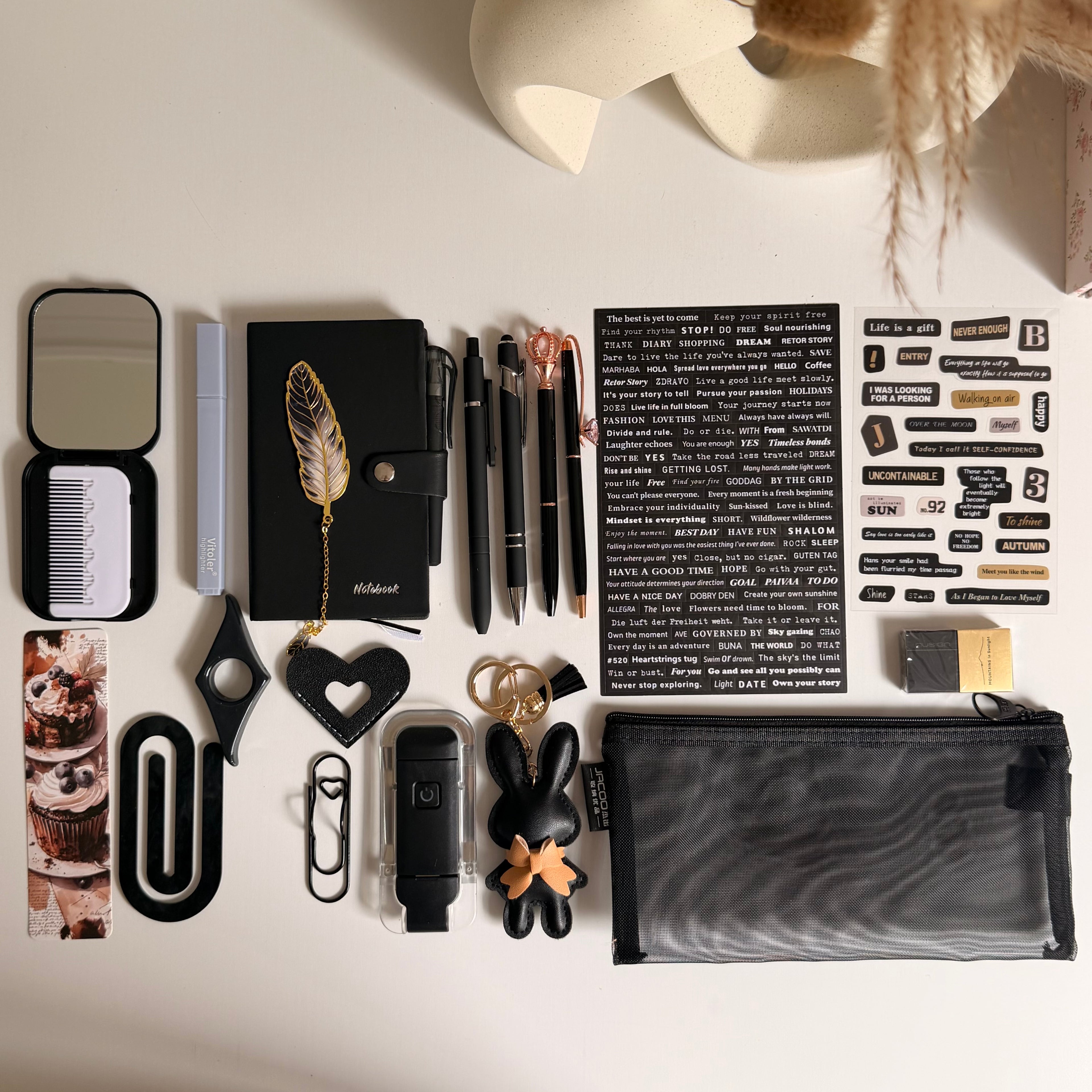 Black 🖤 bookish bundle