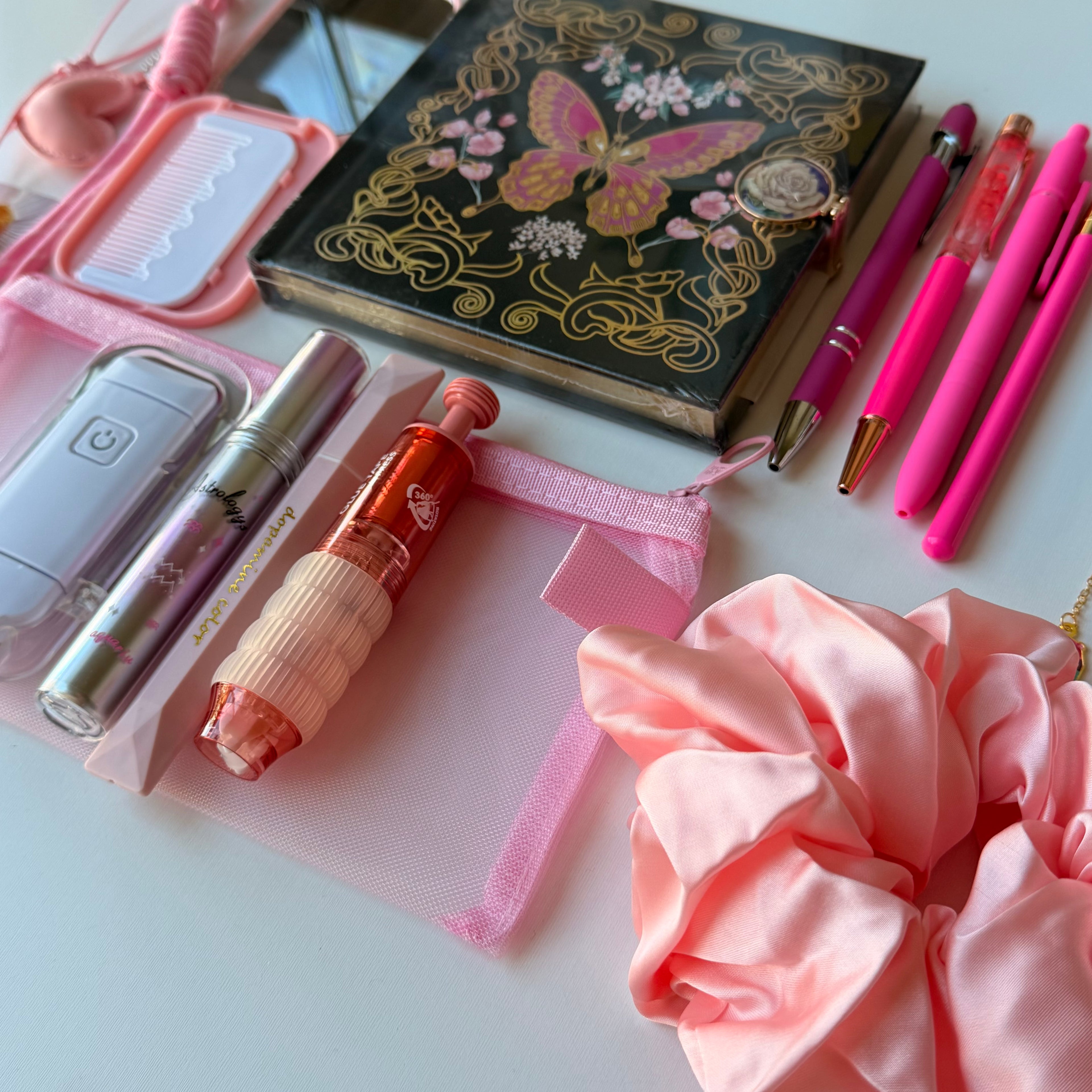 Pink Butterfly 🌷 Exclusive Collections