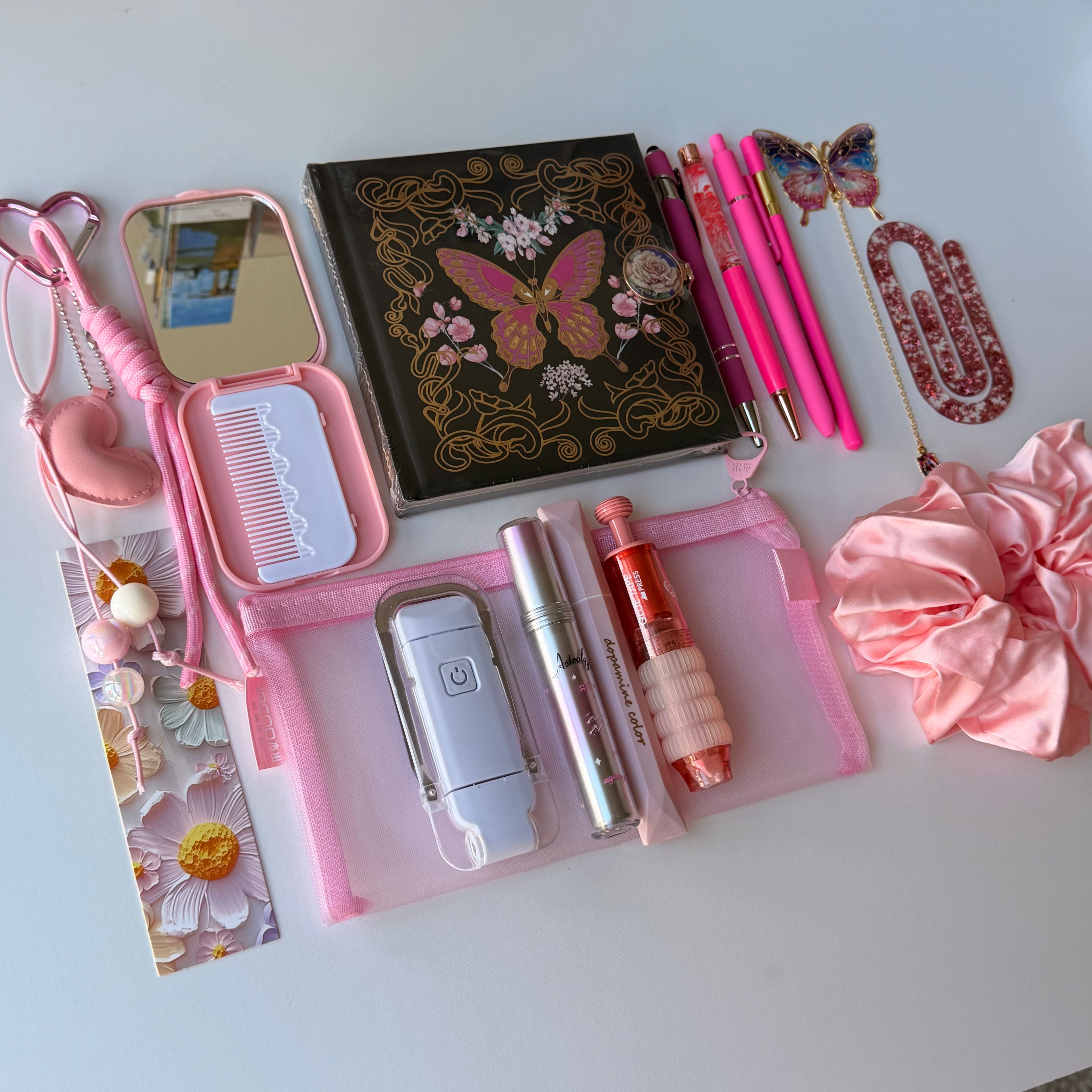 Pink Butterfly 🌷 Exclusive Collections