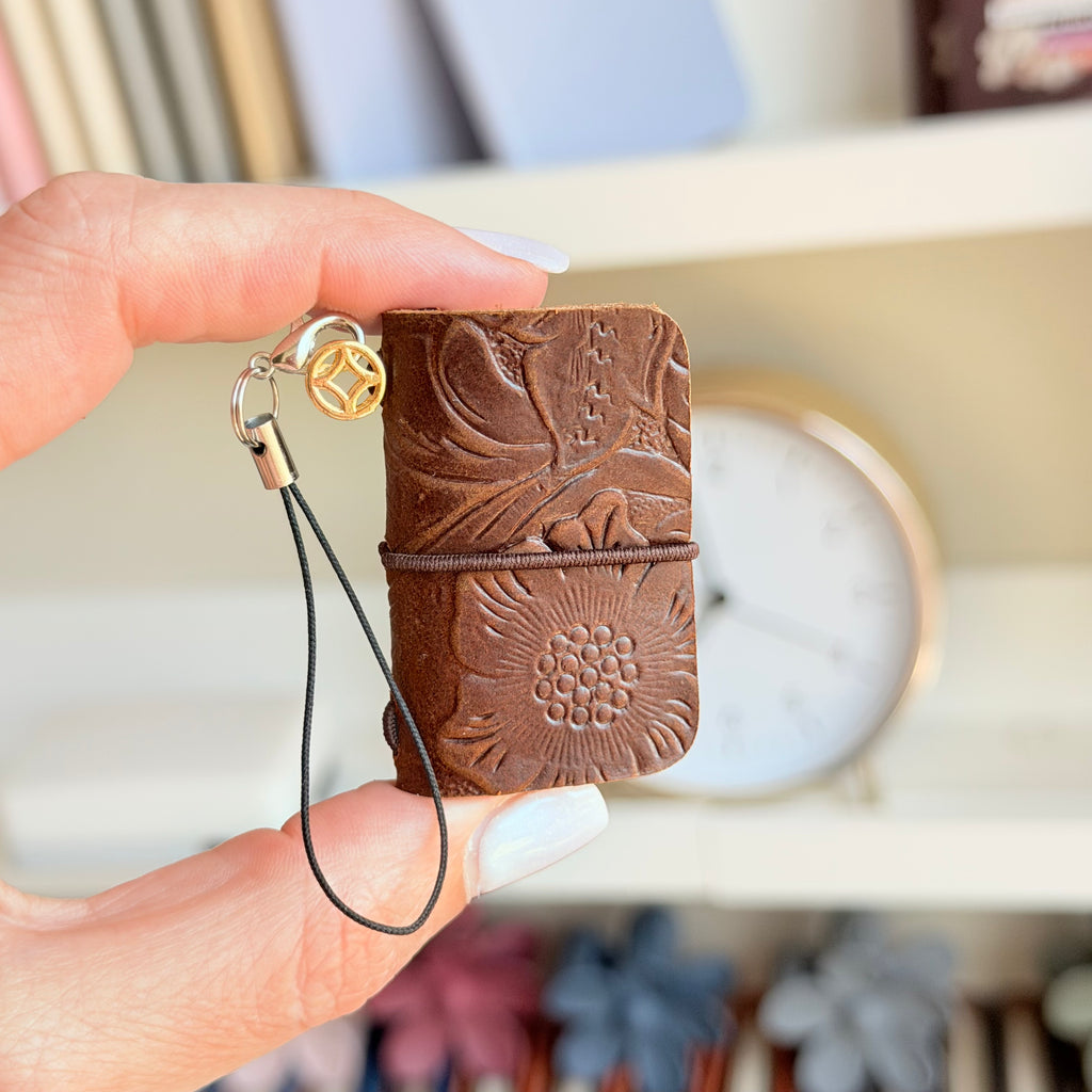 Mini notebook keychain