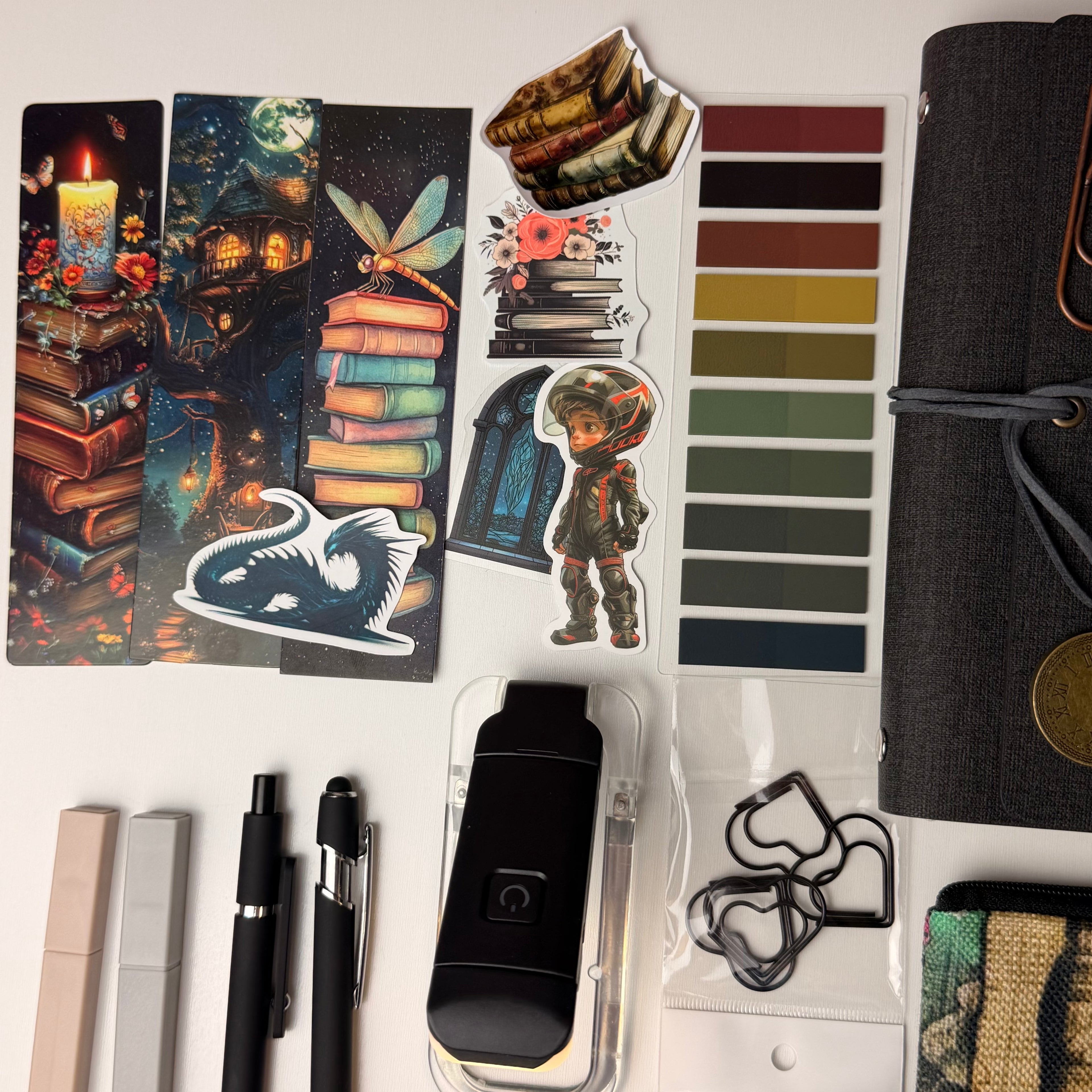 Black bookish bundle 📚