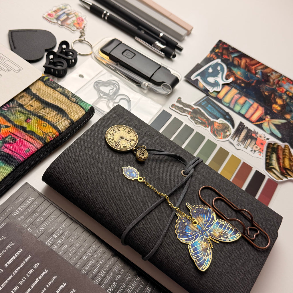 Black bookish bundle 📚